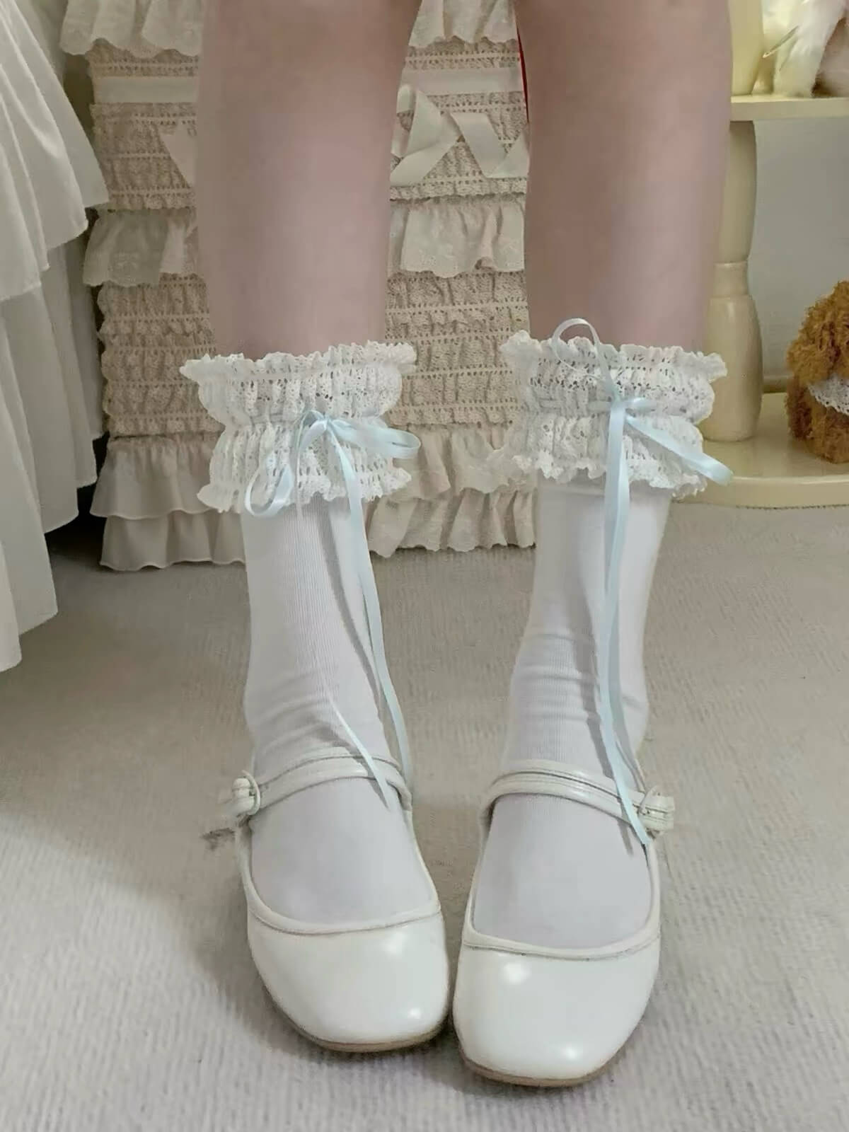Cute Lace Bow Cotton Lolita Mid Calf Socks BY9213