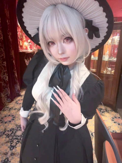 Liliana Princess Aesthetic Long Curly Wig model