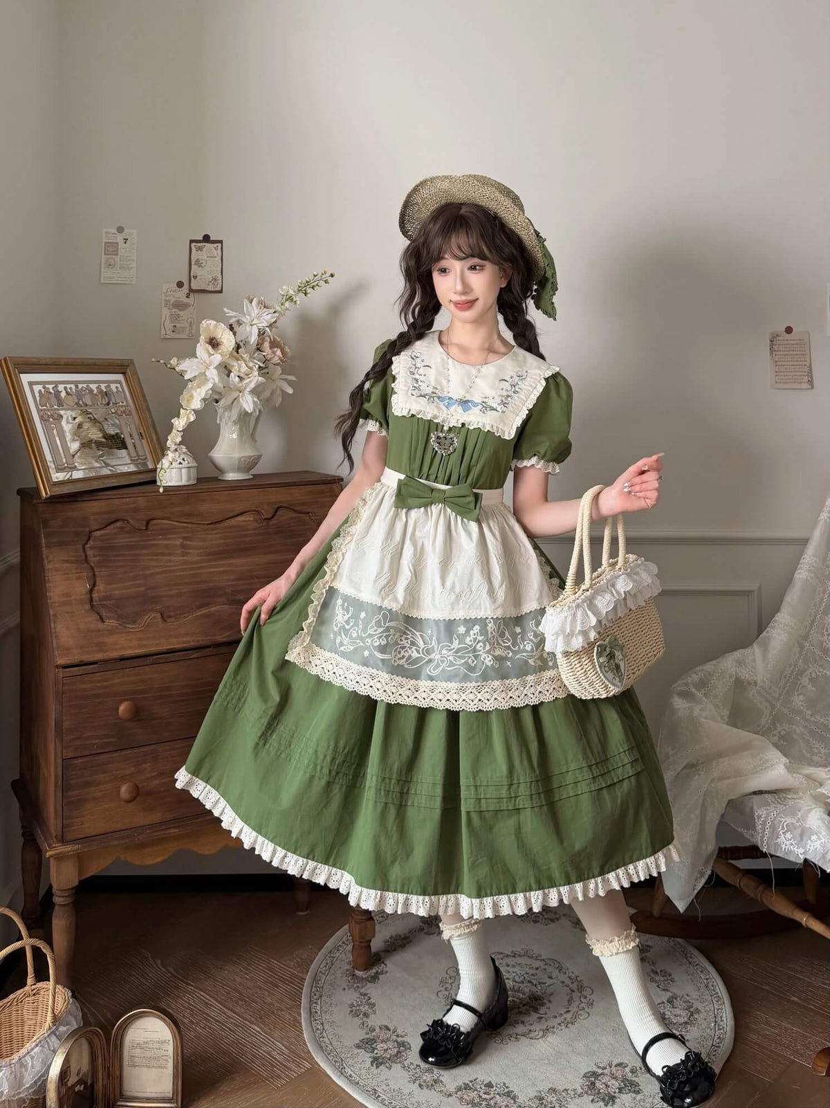 Lily of the Valley Embroidery OP with Apron Cotton Lolita Dress green