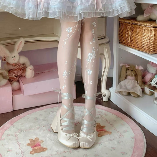 Sakura Fall Japanese Sakura Print Lolita Run-Resistant Tights model wearing