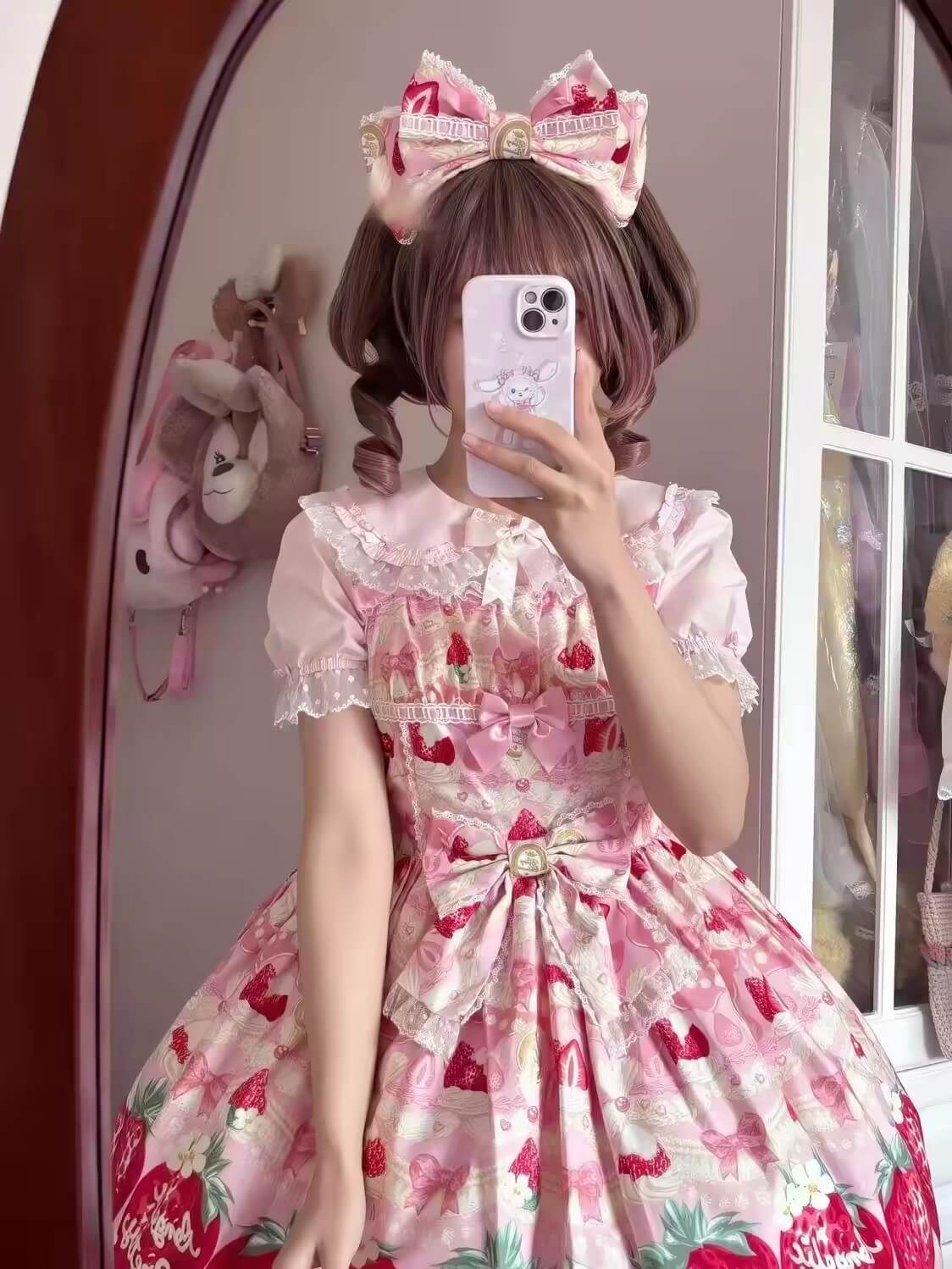 Sweet Doll Collar Short Sleeve Lolita Blouse| In Stock BY1101