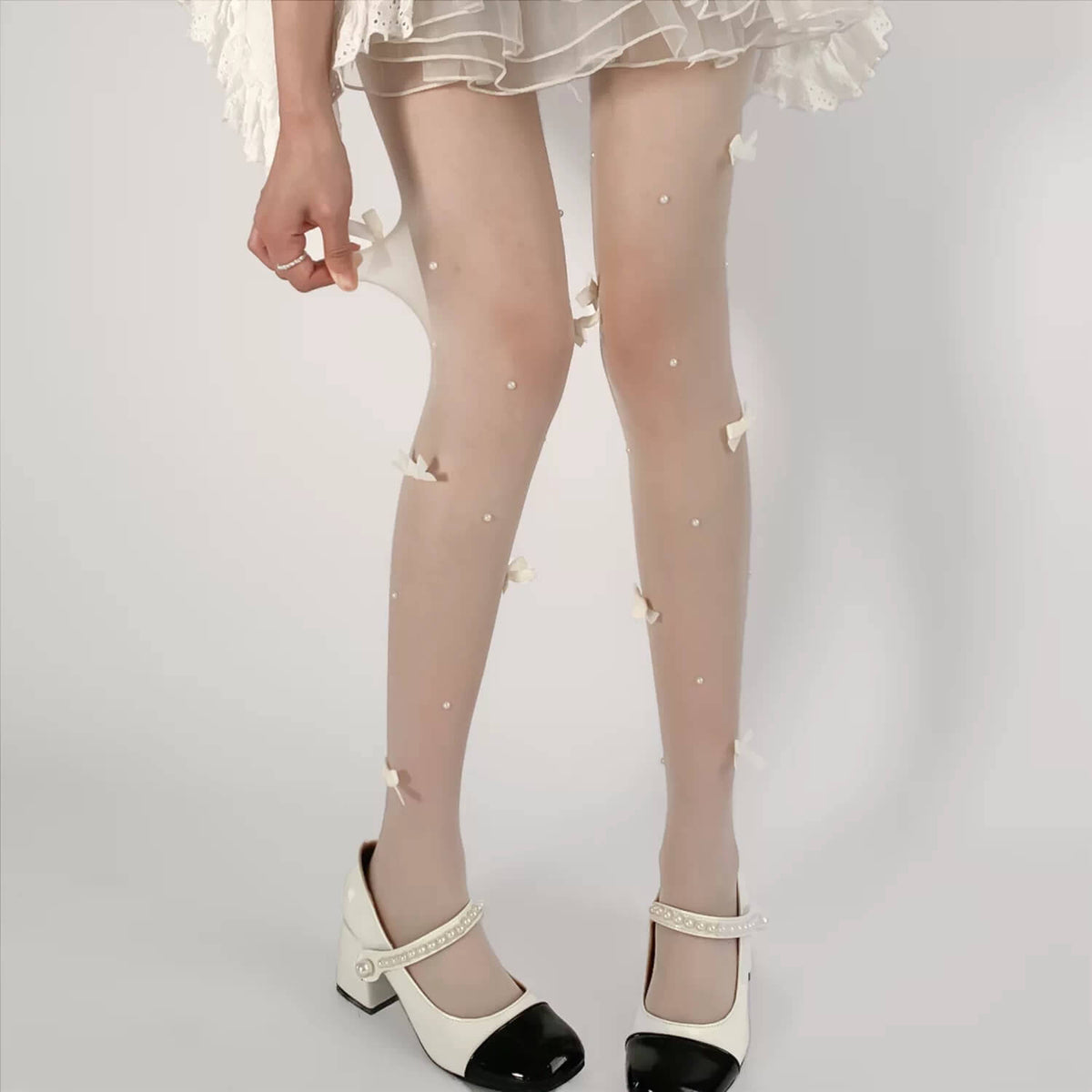 Sweet Lolita White Bow Pearl Ribbed Tights BY1190
