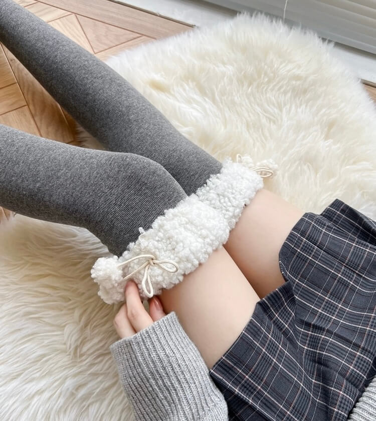 Milk white lamb warm and thickened knee socks BY11160