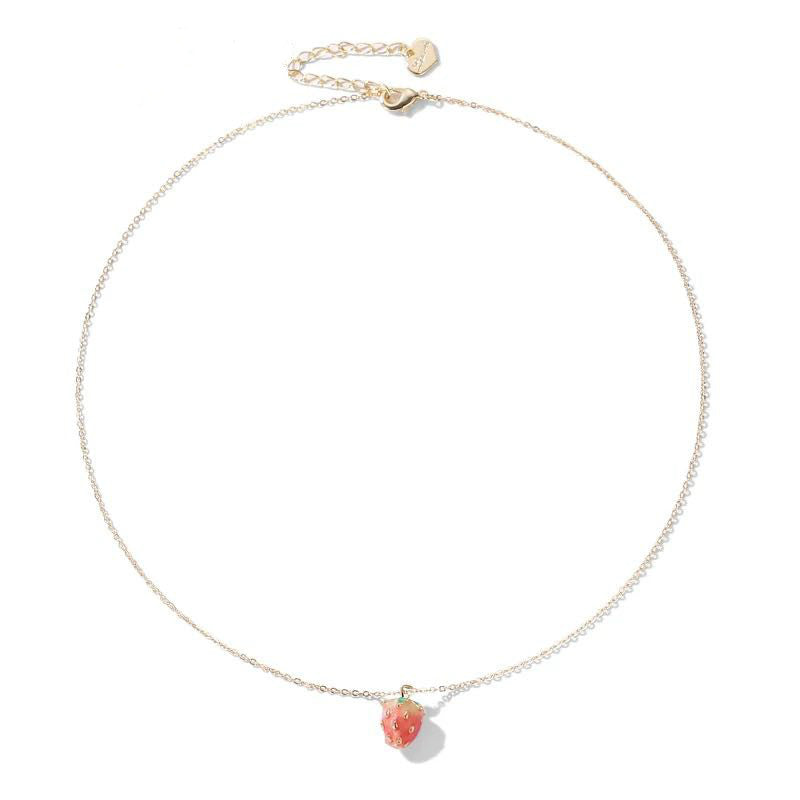 CHIC STRAWBERRY CHOKER