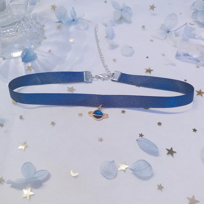 CUTE PLANET VELVET CHOKER