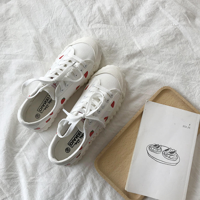 CUTE STRAWBERRY CANVAS SHOES BY81011