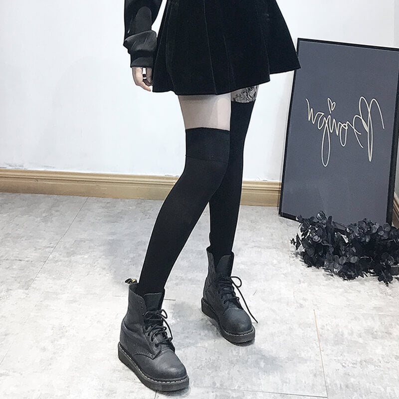 JAPANESE BLACK KNEE SOCKS BY64027 aleeby