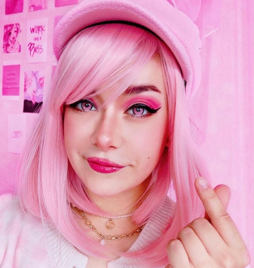REVIEWER FOR ALEEBY PINK COSPLAY SHORT STRAIGHT WIG BY70140